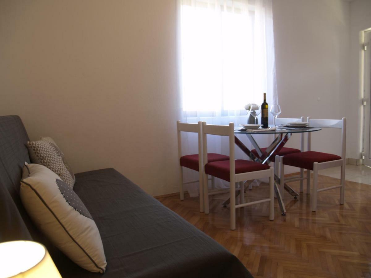 Apartment Vito ウグリャン エクステリア 写真